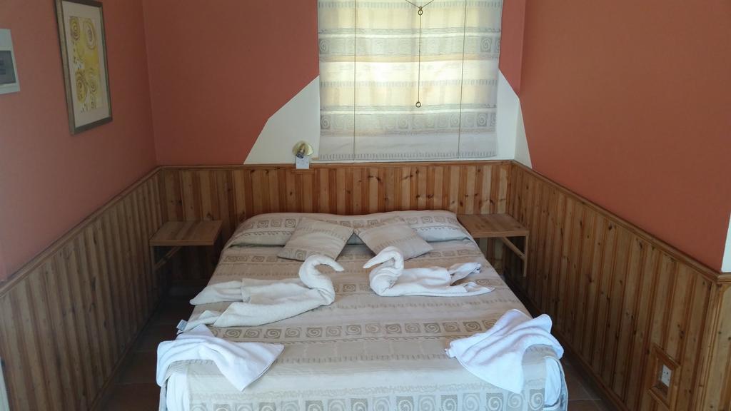 Periyiali Apartments 폴리스 외부 사진