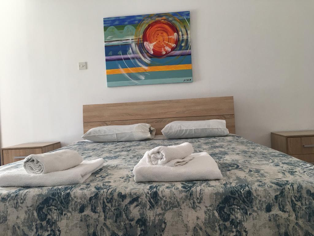Periyiali Apartments 폴리스 외부 사진